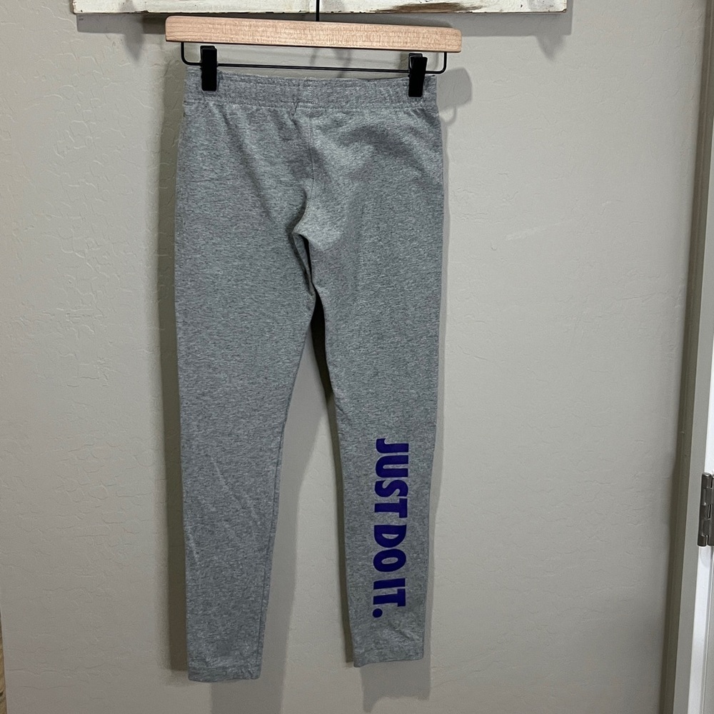 Nike Sweat Pants Leggings Girls Medium Track Gray Purple Just Do It NWT Joggers - Picture 5 of 13